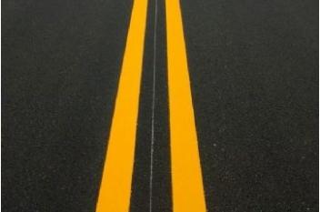 道路交通標線在性能上有什么樣嚴格的要求呢？