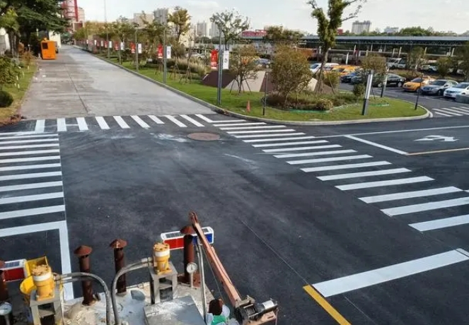 10種常見的道路標(biāo)線，看看你認(rèn)識(shí)多少？